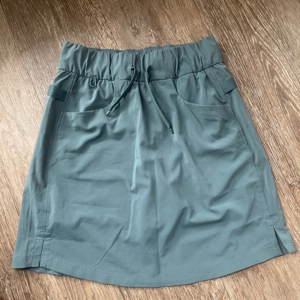 Patagonia Tech Skort Nouveau Green Hiking Outdoor Size XS